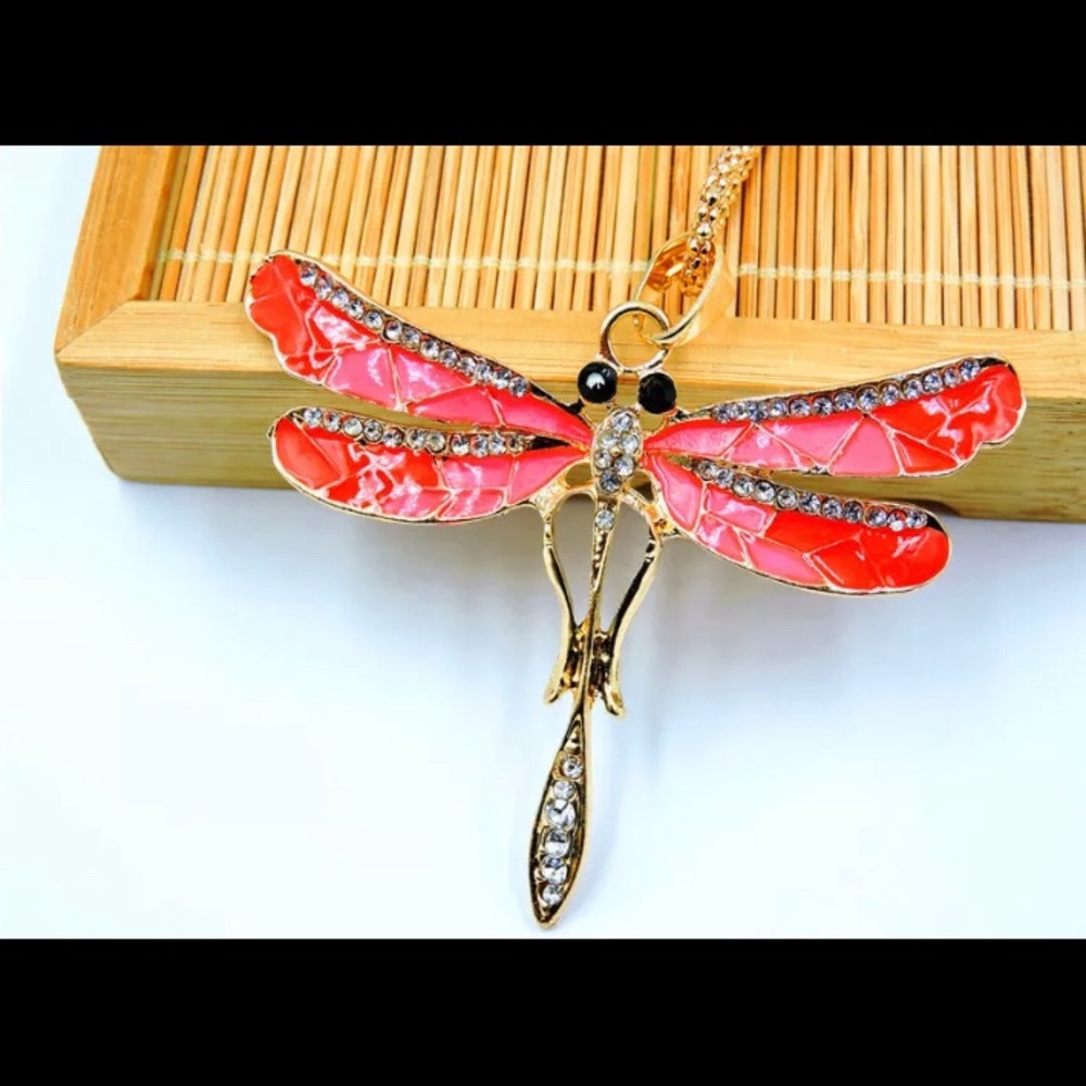 BETSEY JOHNSON~ DragonFLY Necklace - Picture 4 of 7